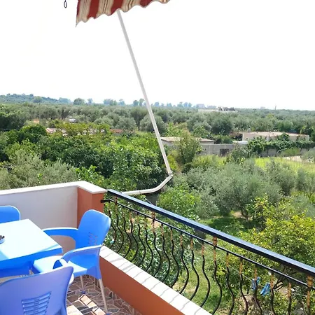 Friends House - Hotel