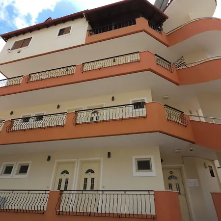 Friends House - ボルシュ