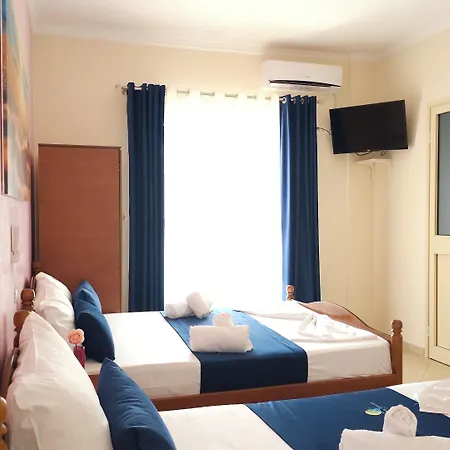 Friends House - Hotel