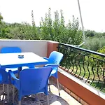 Friends House -