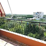 Friends House - 보르쉬