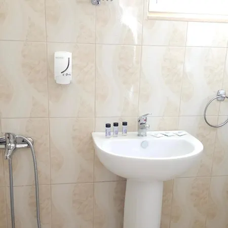 Hotel Friends House - 3*