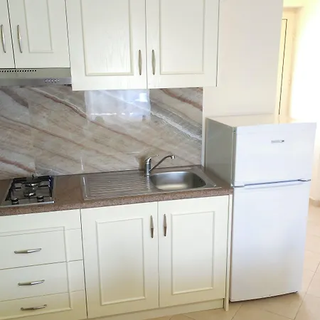 Friends House - فندق