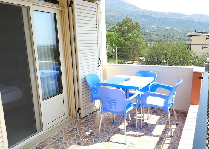 Hotel Friends House - 3*