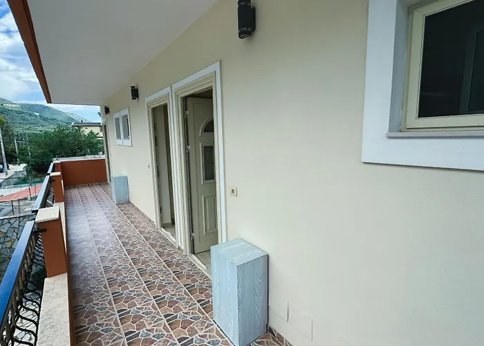 Friends House - Hotel 3*