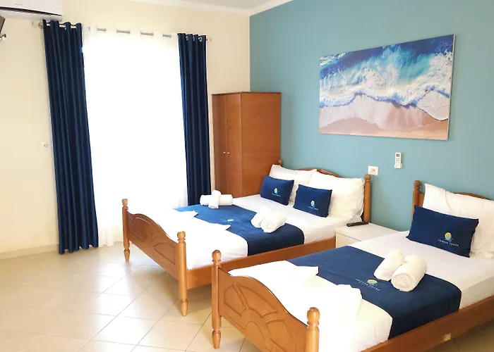 Friends House - Hotel Borsh
